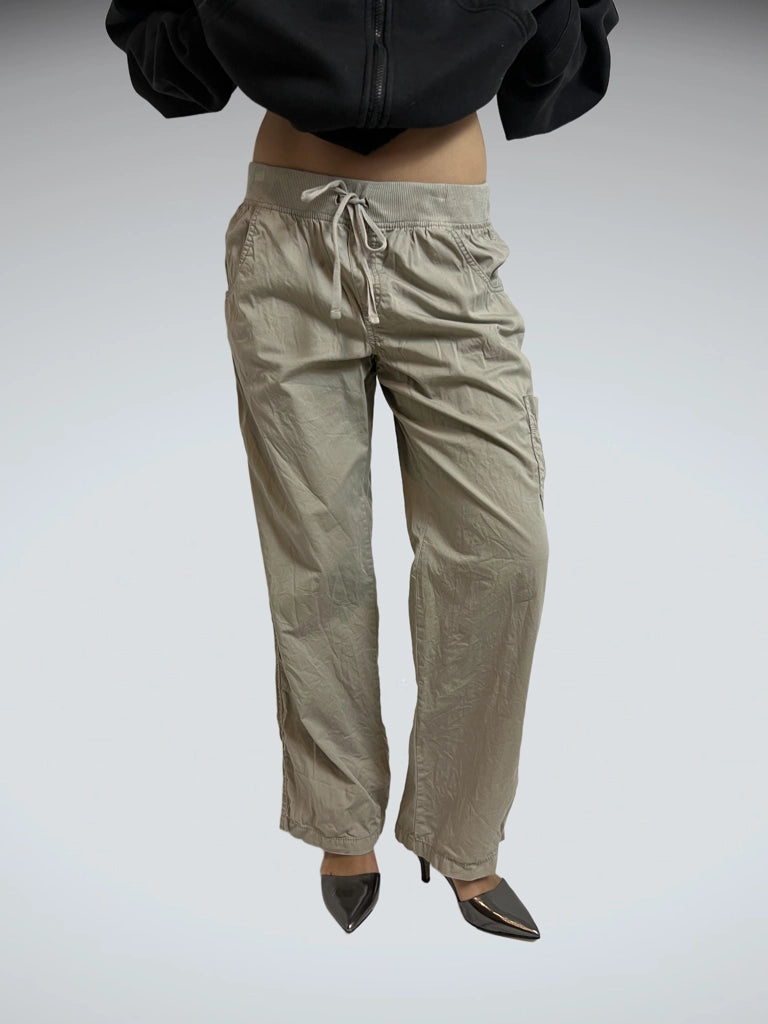 front view, Faded Glory Y2K Khaki Cargo Sweatpants with Pocket Detail, vintage Y2K second hand piece