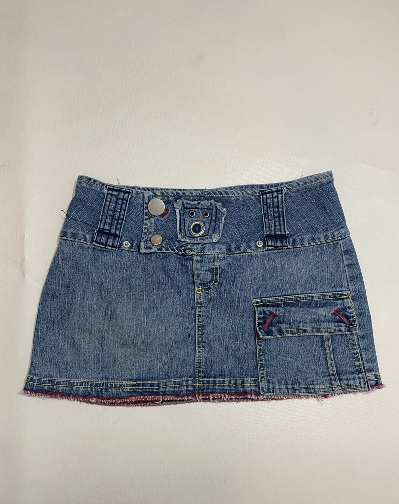 detail view, Disil Industry Distressed Denim Mini Skirt Low Rise Red Stitch Y2K, vintage Y2K second hand piece, image 6