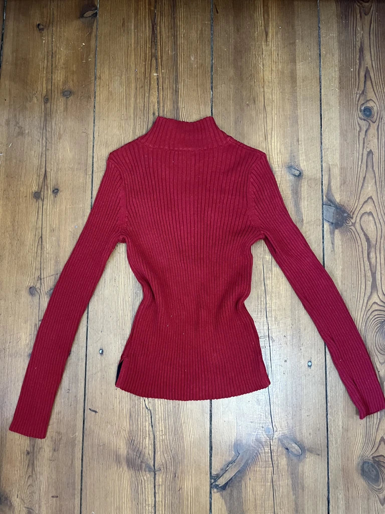 detail view, DKNY Jeans Collar sweater, vintage Y2K second hand piece, image 4