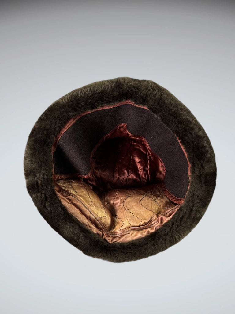 detail view, Luxurious Dark Brown Faux Fur Beanie Hat (ONESIZE), vintage Y2K second hand piece, image 4