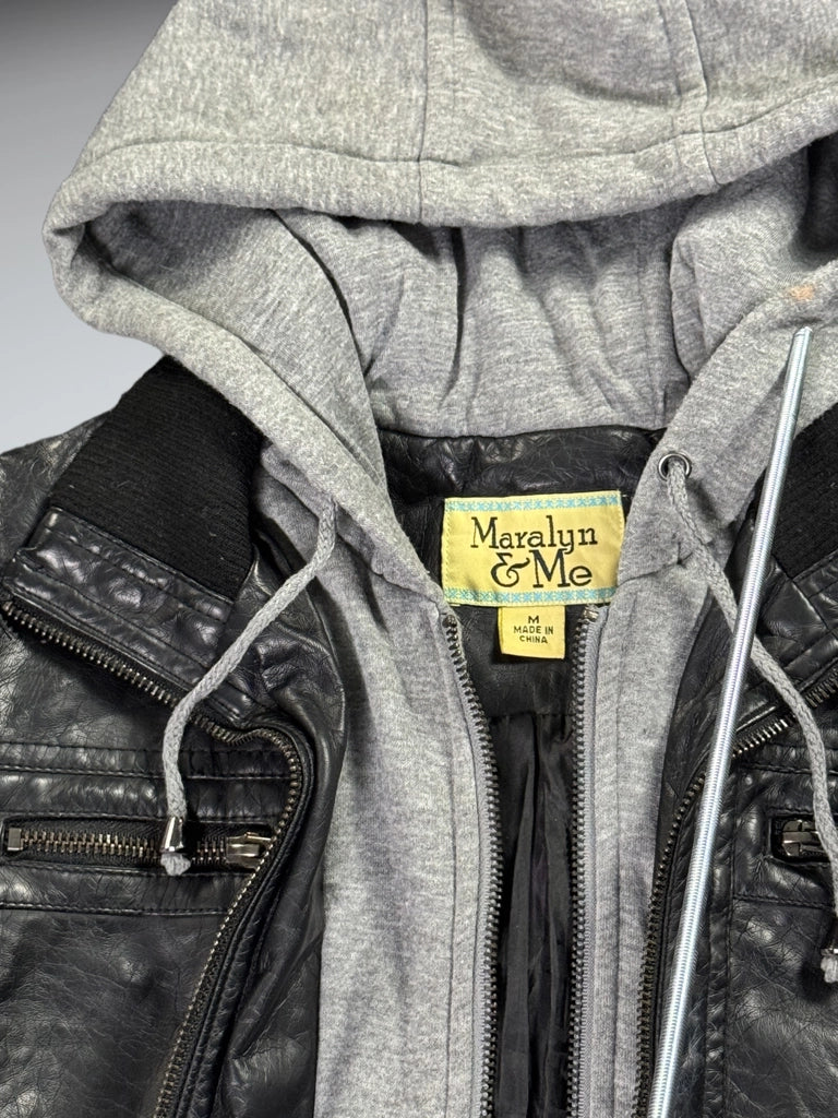 detail view, Maralyn & Me Black Faux Leather Hooded Jacket Women, vintage Y2K second hand piece, image 7