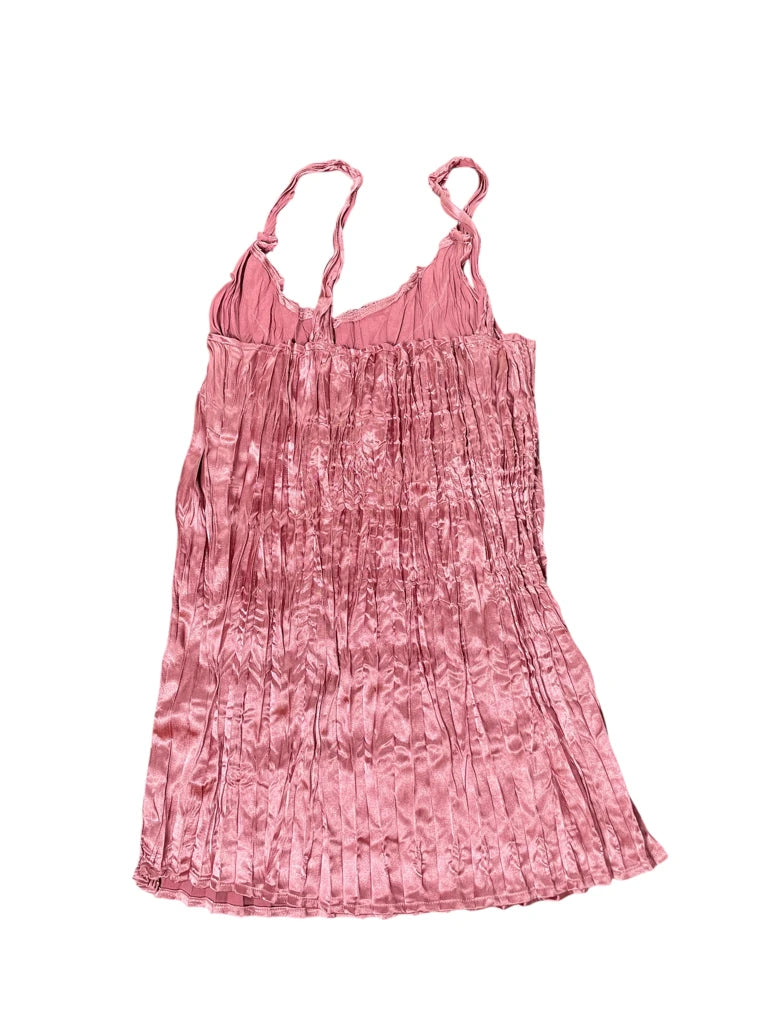 detail view, Rosé Pleated Lace Camisole, vintage Y2K second hand piece, image 5