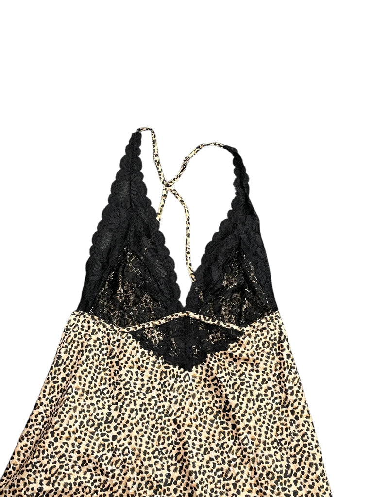 detail view, Jezebel Leopard Lace Slip Top, vintage Y2K second hand piece, image 4