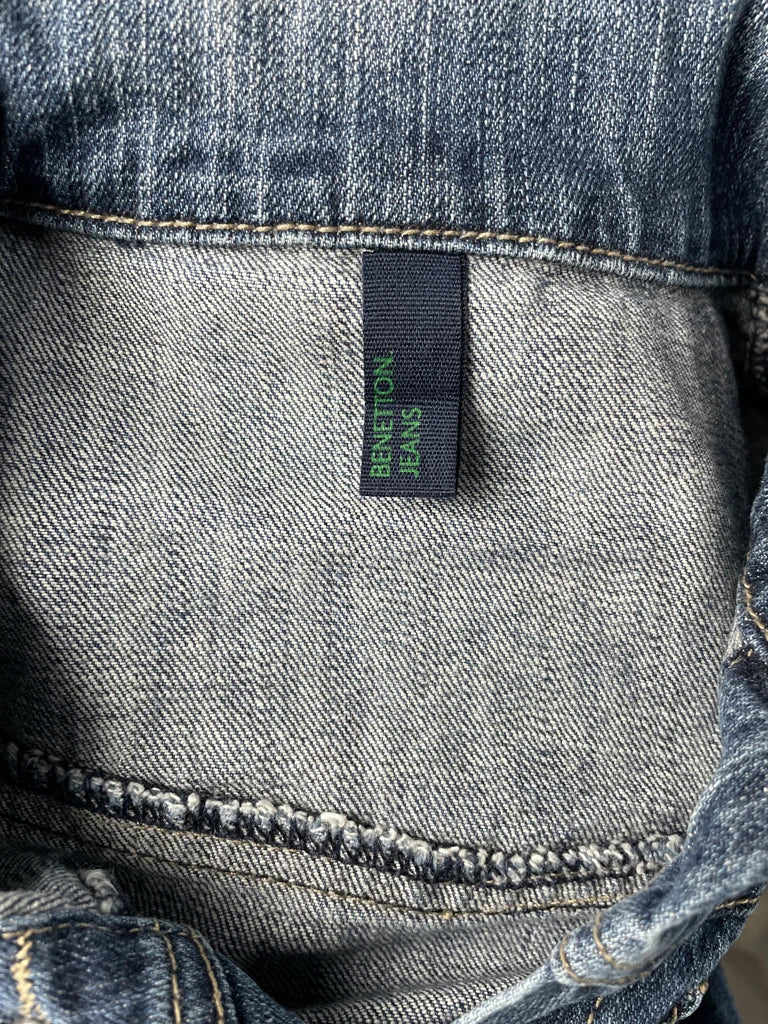 detail view, Benetton Jeans Jacket, vintage Y2K second hand piece