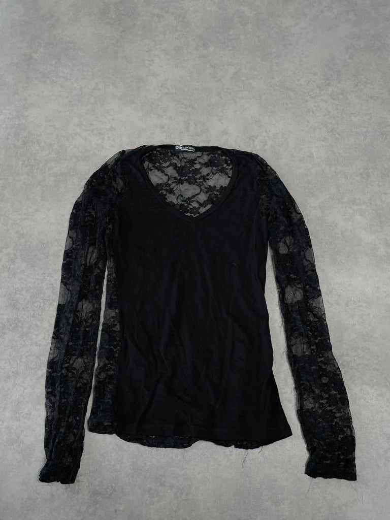 detail view, Body Central Lace Black Top, vintage Y2K second hand piece, image 6