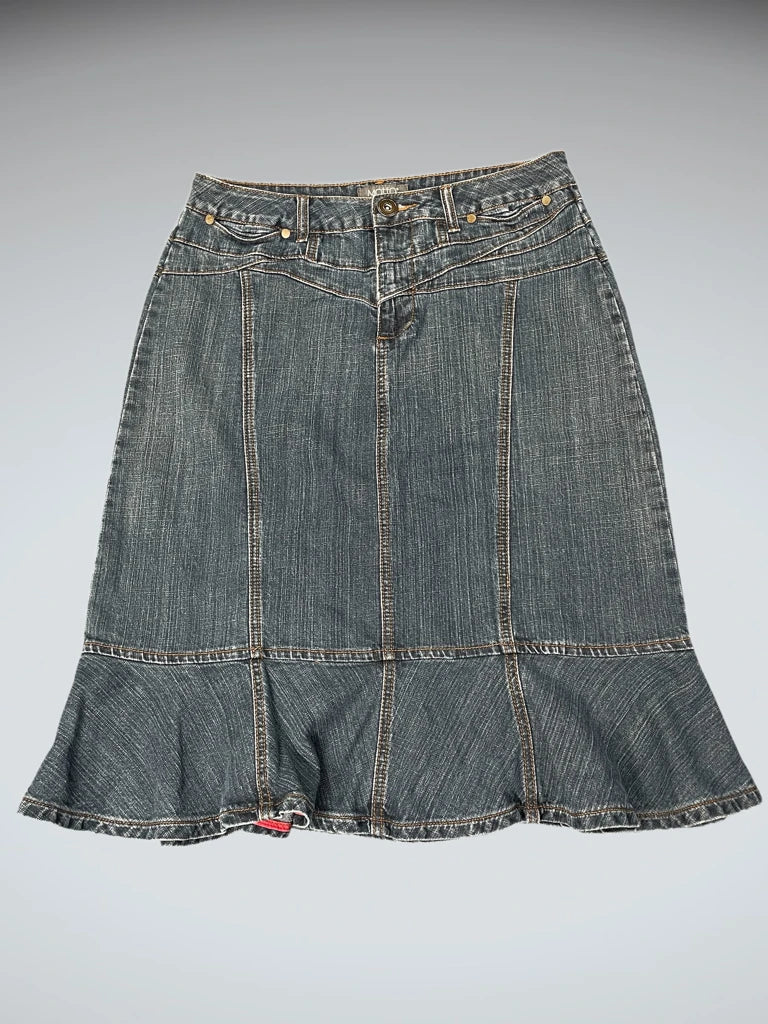 front view, Motto Denim Skirt, vintage Y2K second hand piece