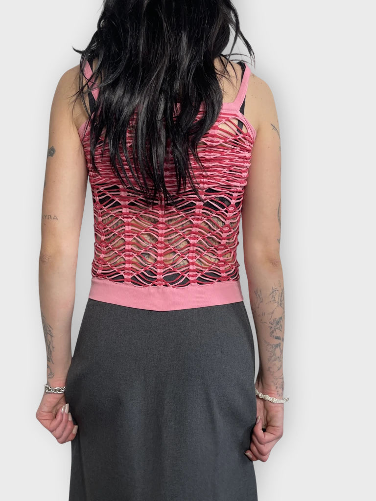back view, bubble gum pink top, vintage Y2K second hand piece