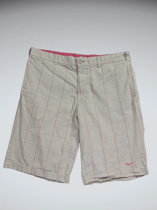 front view, Vintage Nike Plaid Check Summer Shorts, vintage Y2K second hand piece