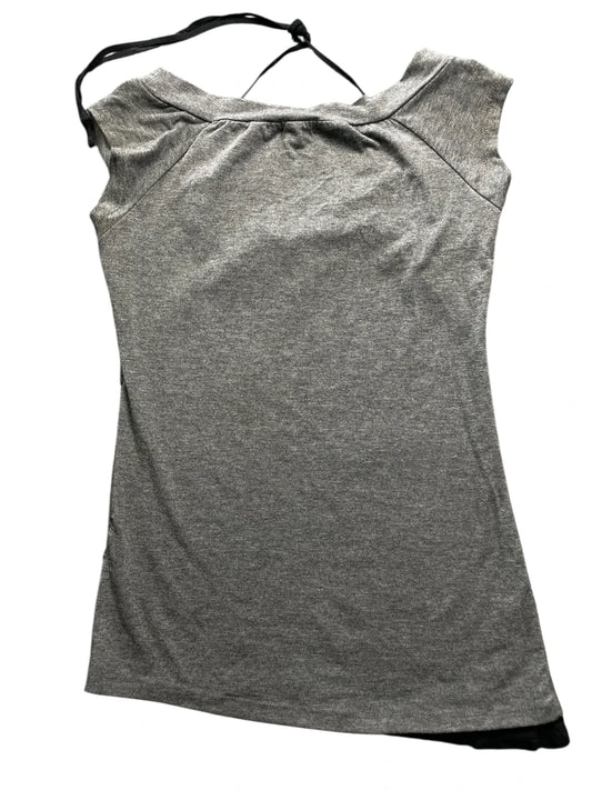 back view, Valleygirl Grey Y2K Floral Graphic Tee with Vintage Charm, vintage Y2K second hand piece