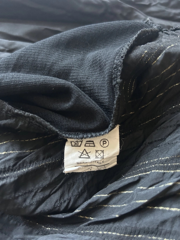 detail view, VALENTINA’S Y2K Black Button-Up Shirt, vintage Y2K second hand piece, image 4