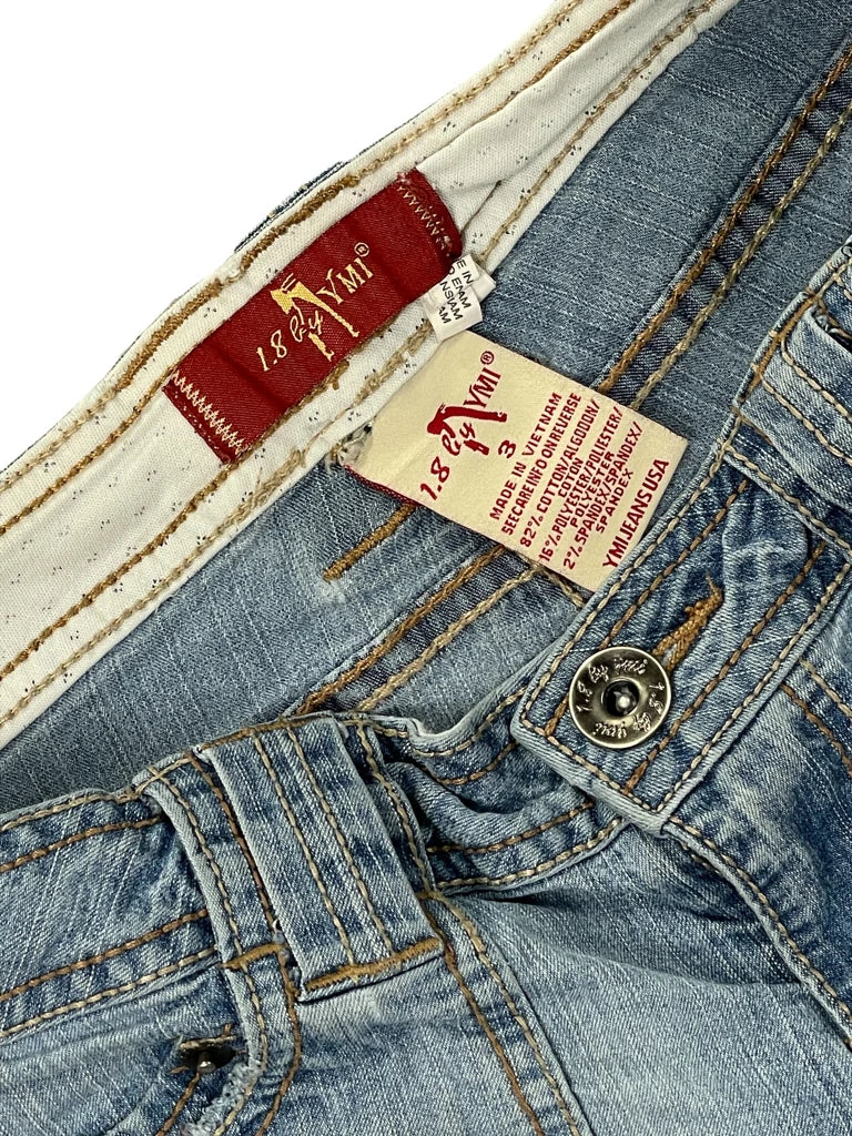 detail view, YMI washed denim hotpants, vintage Y2K second hand piece, image 5