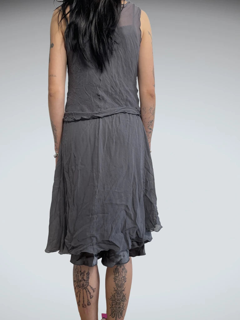 back view, Hype grey dress, vintage Y2K second hand piece
