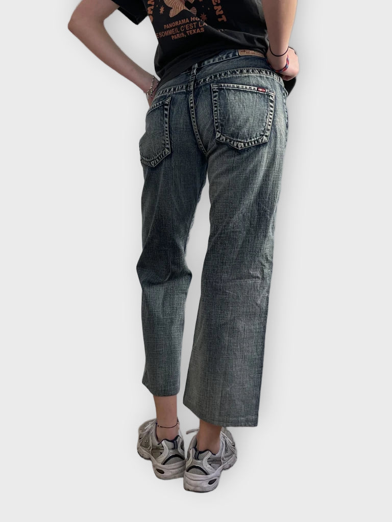 back view, Gigstar raw moves – straight grey jeans, vintage Y2K second hand piece