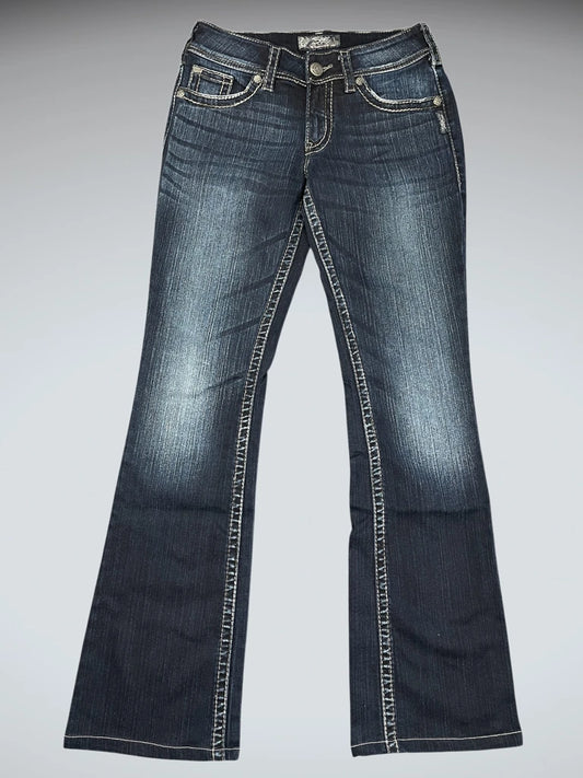front view, Silver Jeans Dark Wash Bootcut Jeans with Contrast Stitching, vintage Y2K second hand piece