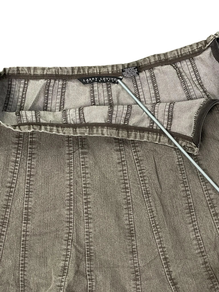 detail view, Larry Levine Grey Flared Midi Skirt, vintage Y2K second hand piece
