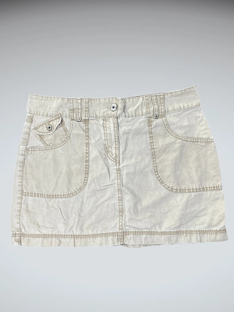 detail view, H&M Earthtone Pocket Skirt in Cargo Style, vintage Y2K second hand piece
