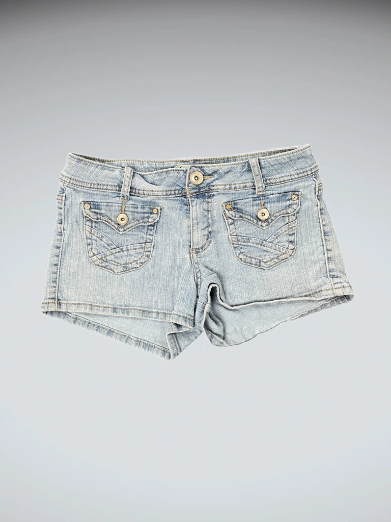 detail view, Anne Klein LEI Light Wash Vintage Denim Hotpants, vintage Y2K second hand piece
