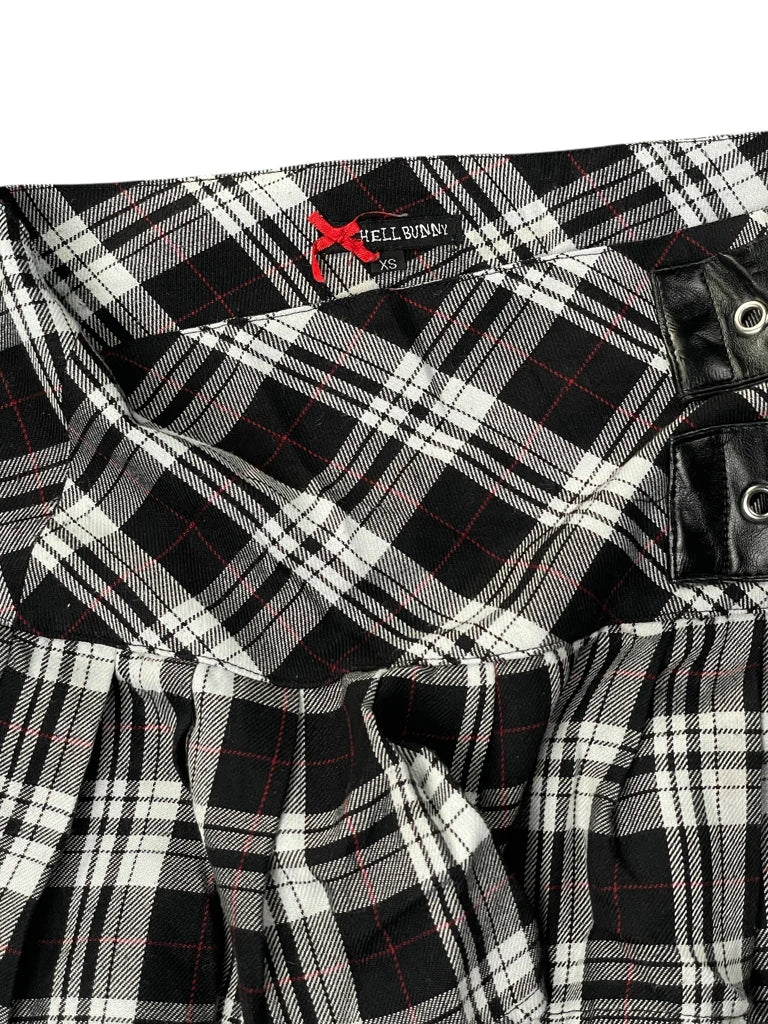 detail view, Hell Buny Hell Bunny Punk Plaid Pleated Skirt with Buckles, vintage Y2K second hand piece
