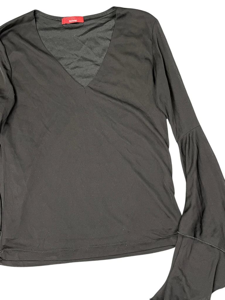 detail view, ENT Black V-Cut Top, vintage Y2K second hand piece, image 4