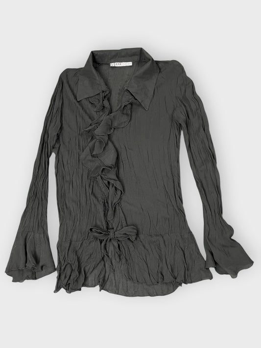 front view, HKR Collection Ruffled Tie-Front Crinkle Blouse in Black, vintage Y2K second hand piece
