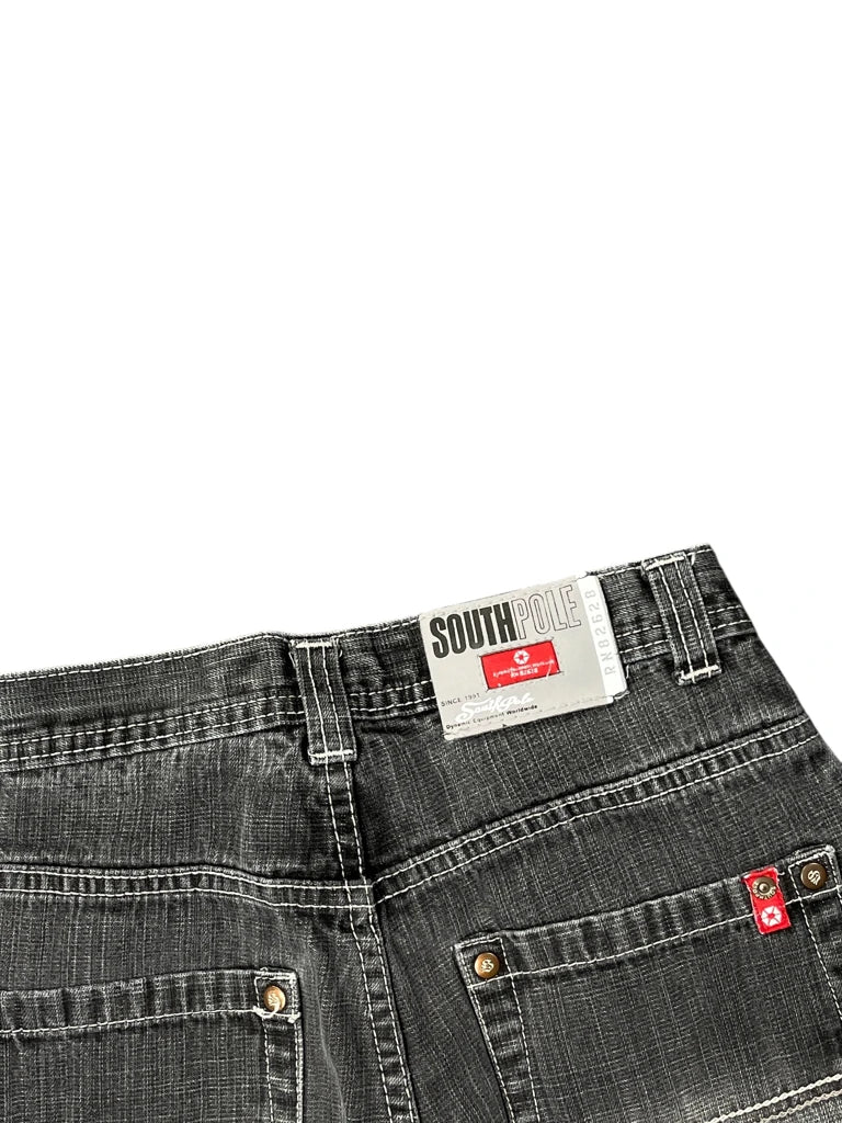 back view, South Pole Grey Washed Vintage 3/4 Denim Shorts, vintage Y2K second hand piece
