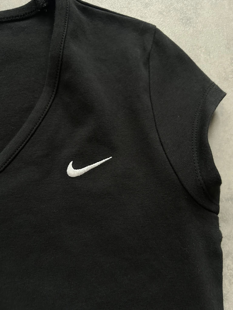detail view, Black Nike Sports Top, vintage Y2K second hand piece