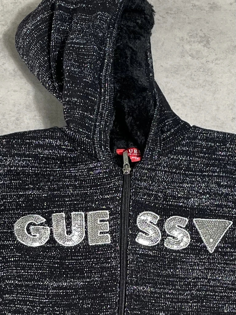 detail view, guess sweatshirt with fur, vintage Y2K second hand piece