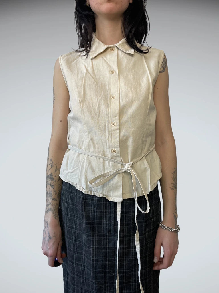 front view, Lailio Beige Sleeveless Shirt, vintage Y2K second hand piece