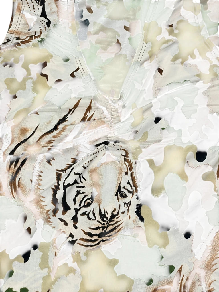detail view, Casting Camo Tiger Statement Top, vintage Y2K second hand piece, image 4