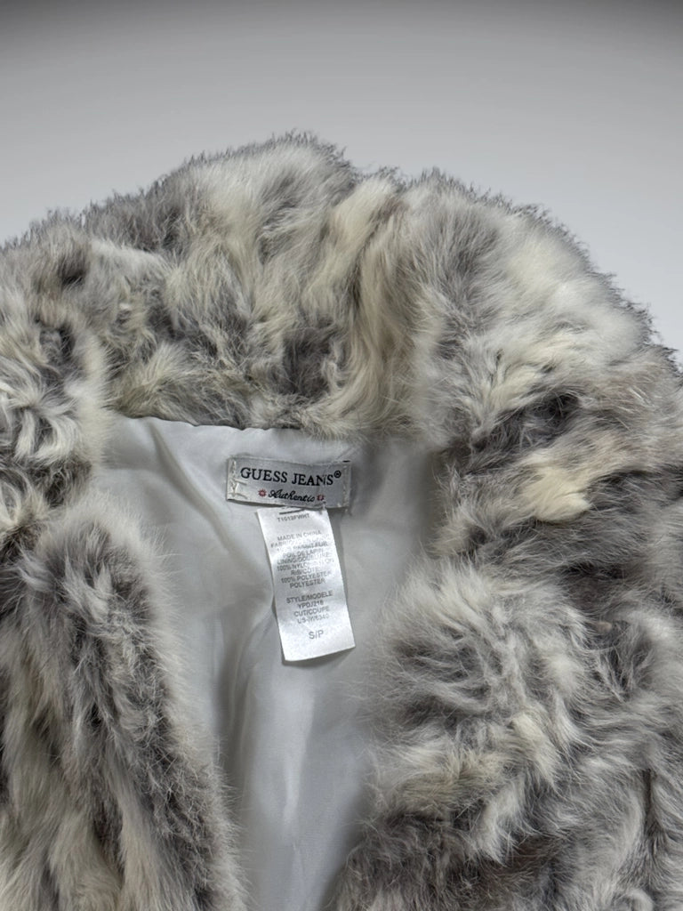 detail view, Guess Jeans White Rabbit Fur Vest Women, vintage Y2K second hand piece, image 5