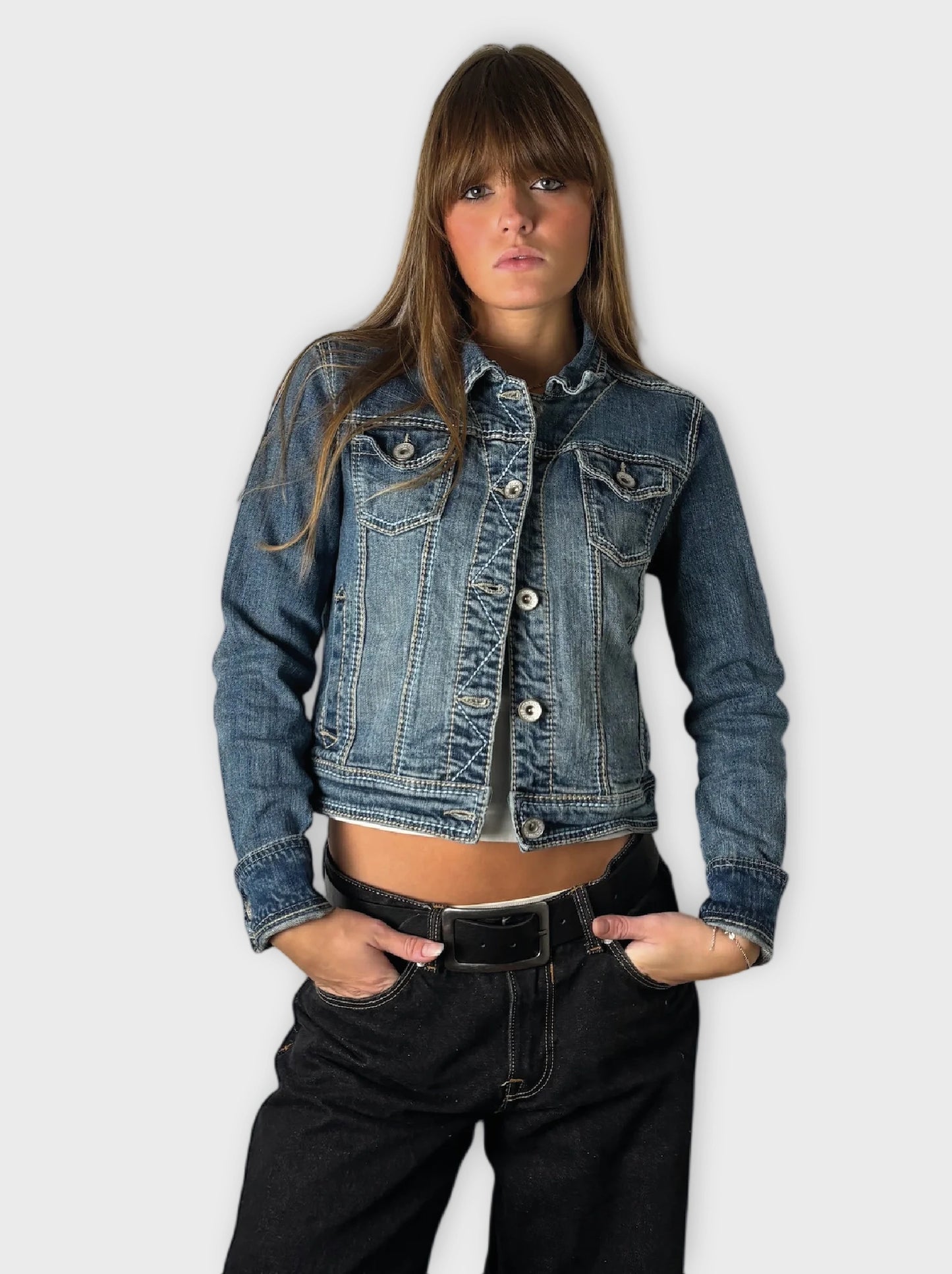 back view, Maurices Blue Classic Denim Jacket Women, vintage Y2K second hand piece