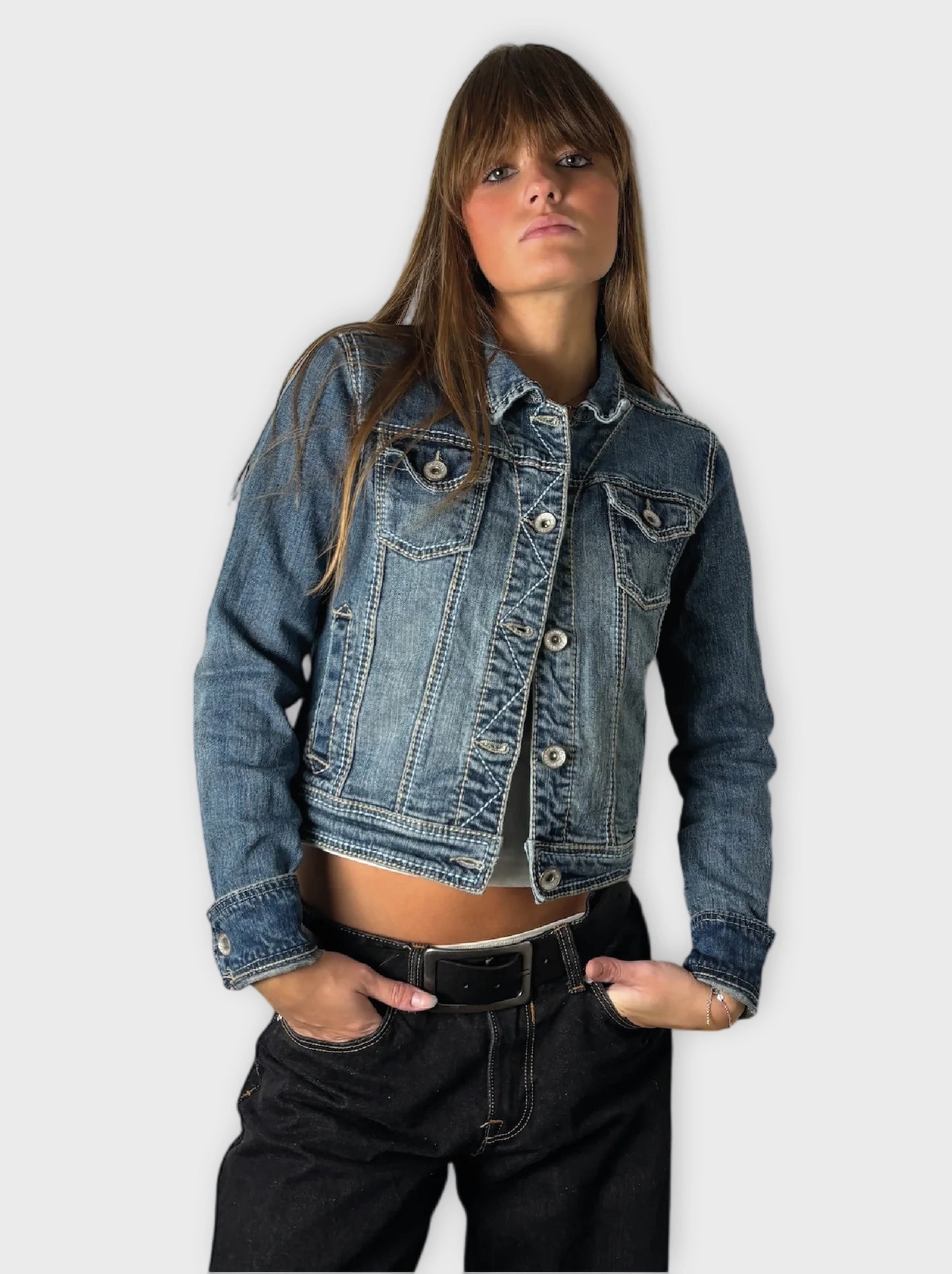front view, Maurices Blue Classic Denim Jacket Women, vintage Y2K second hand piece