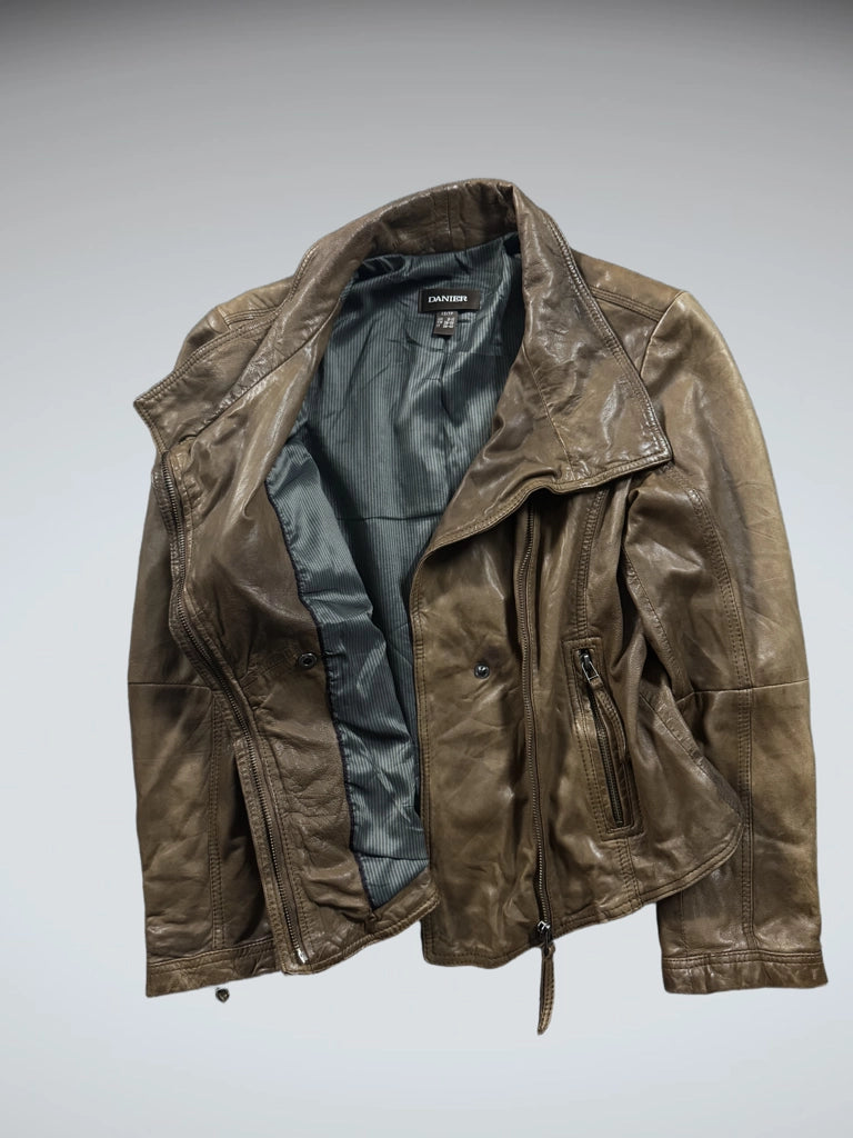 detail view, Danier Brown Genuine Leather Jacket, vintage Y2K second hand piece