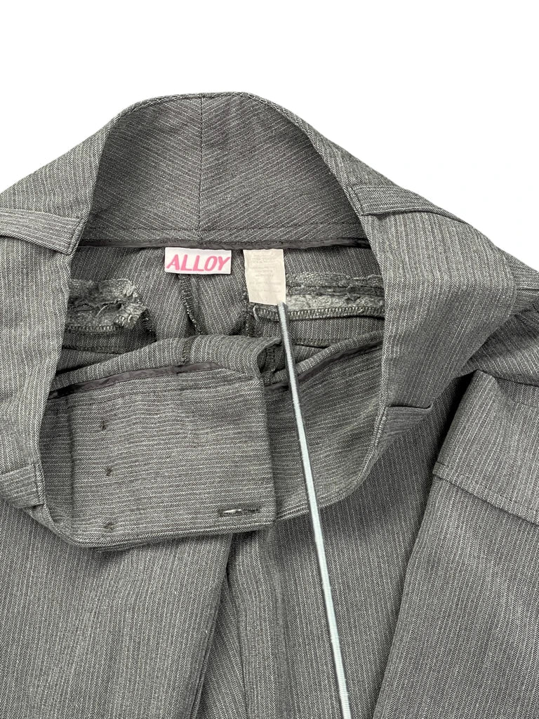 detail view, Alloy Grey Suit Pants, vintage Y2K second hand piece