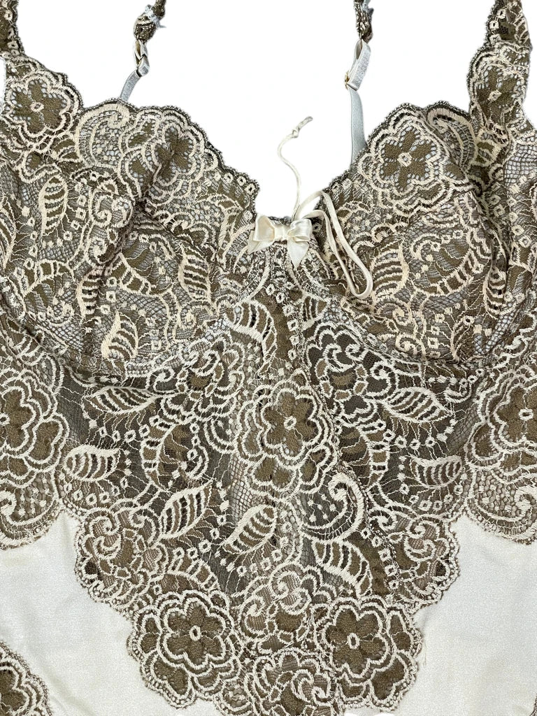 detail view, Victoria's Secret Victoria’s Secret Beige Dress Top, vintage Y2K second hand piece, image 4