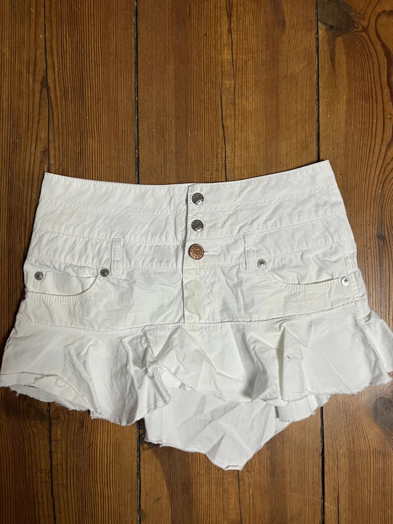 detail view, Phard White Miniskirt, vintage Y2K second hand piece, image 6