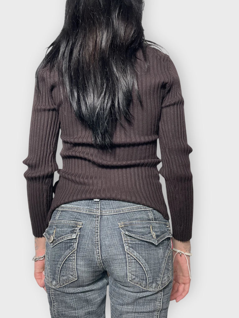 back view, Copper Key Brown V-Neck Jumper, vintage Y2K second hand piece