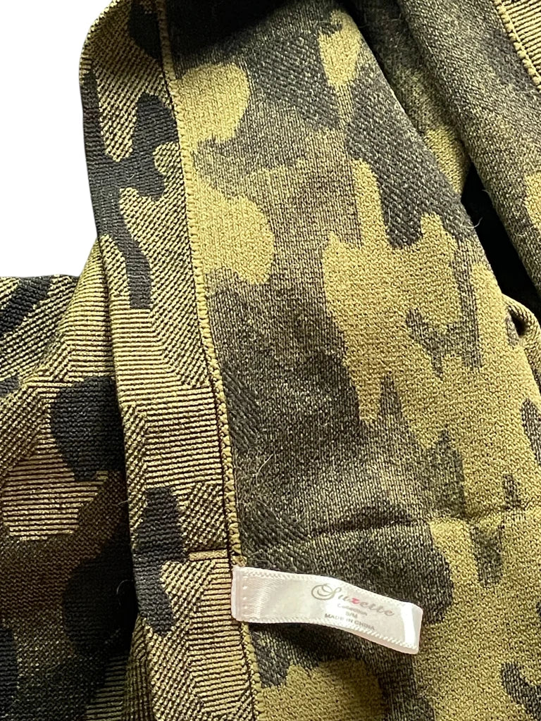 back view, Suzette Camo Buckle Tanktop, vintage Y2K second hand piece