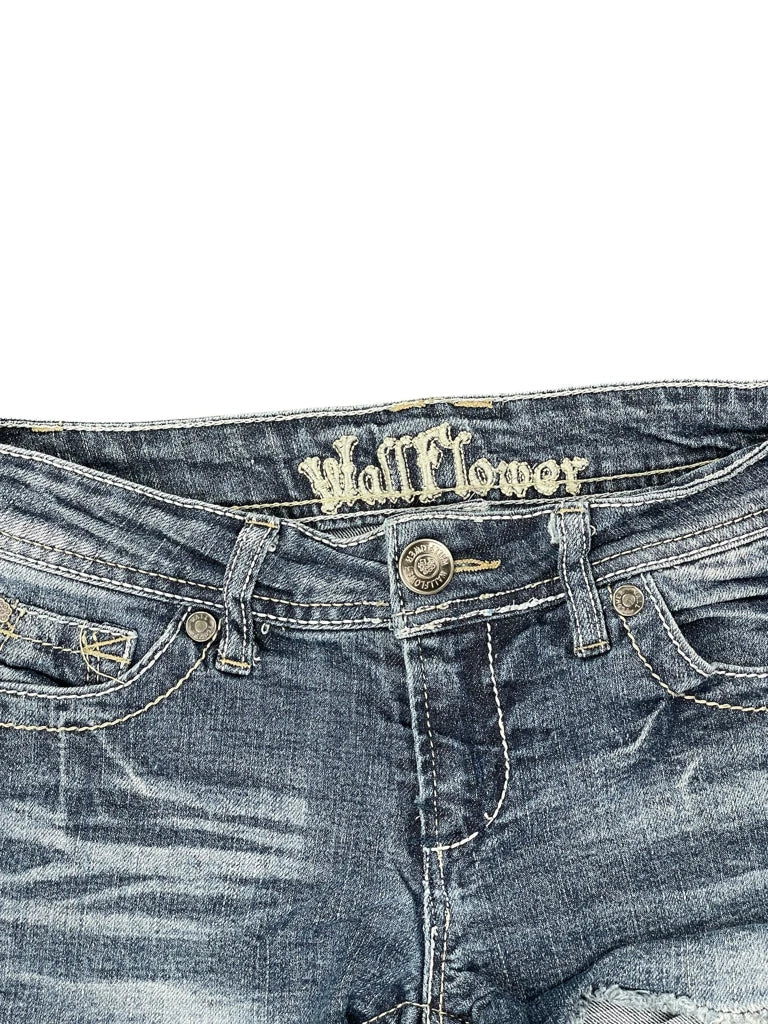 detail view, Wall Flawor Wall Flavor Distressed Denim Hotpants, vintage Y2K second hand piece, image 6