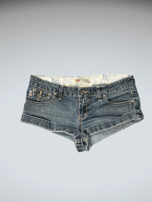 front view, YMI Dark Wash Rolled Hem Denim Hotpants, vintage Y2K second hand piece