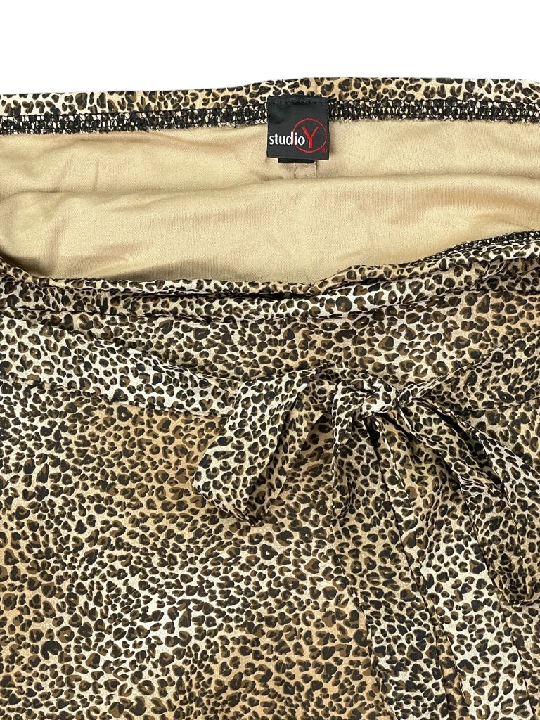 detail view, Studio Y Golden Jaguar Vintage Midi Skirt, vintage Y2K second hand piece