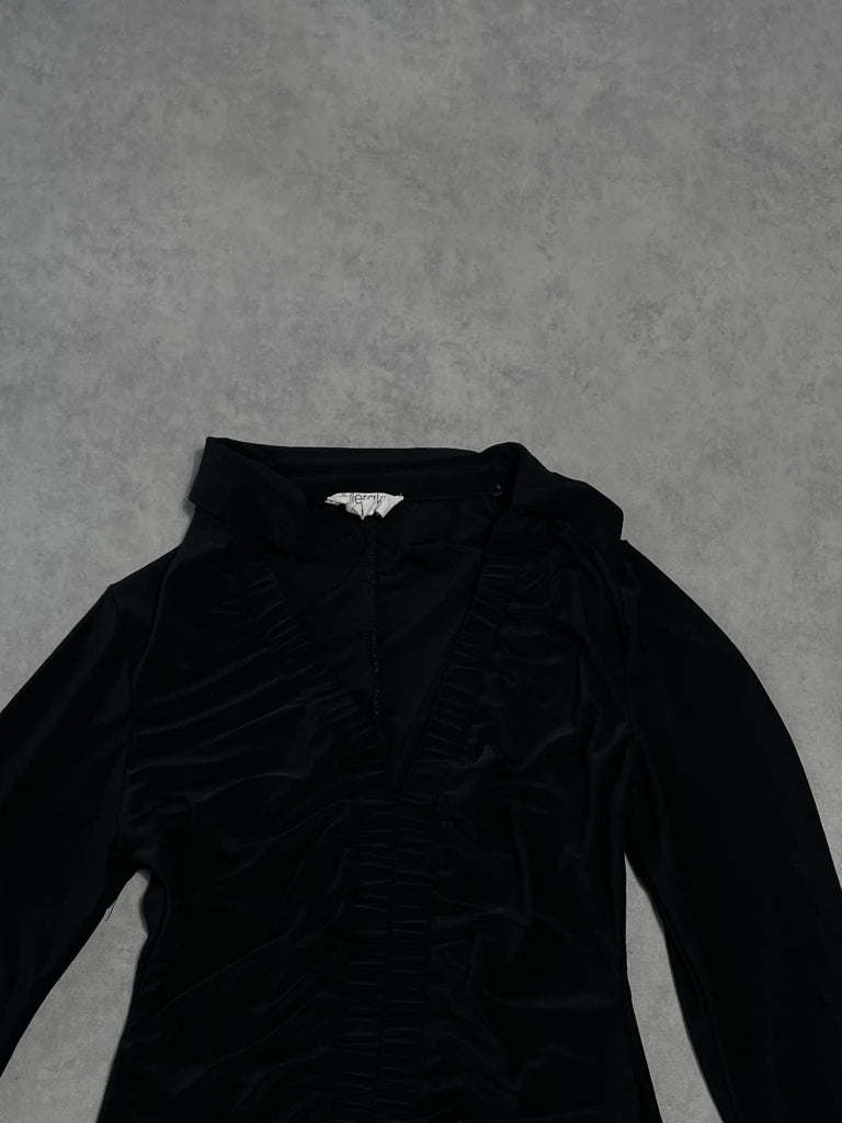 detail view, Meraki Black Blouse, vintage Y2K second hand piece