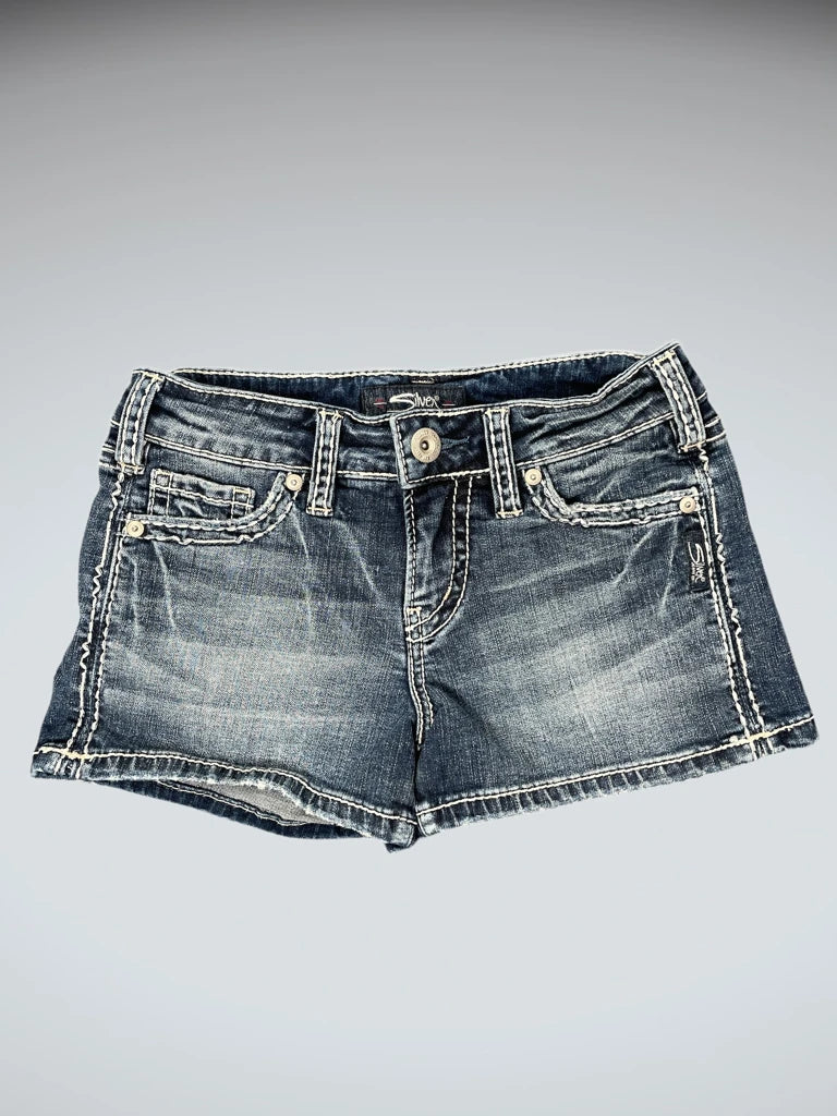 front view, Silver Jeans Dark Wash Mini Hotpants, vintage Y2K second hand piece