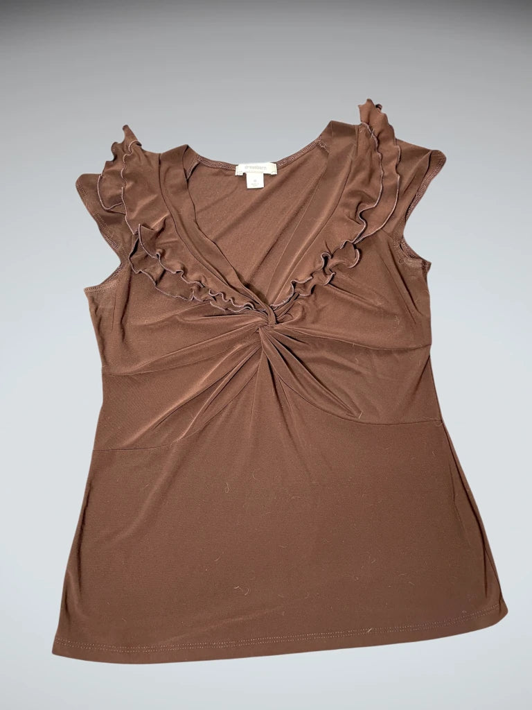 detail view, Dressbarn Brown Ruffle Detail Blouse, vintage Y2K second hand piece