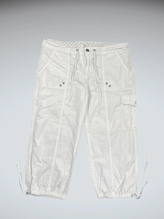 front view, M & Co light cargo pants, vintage Y2K second hand piece