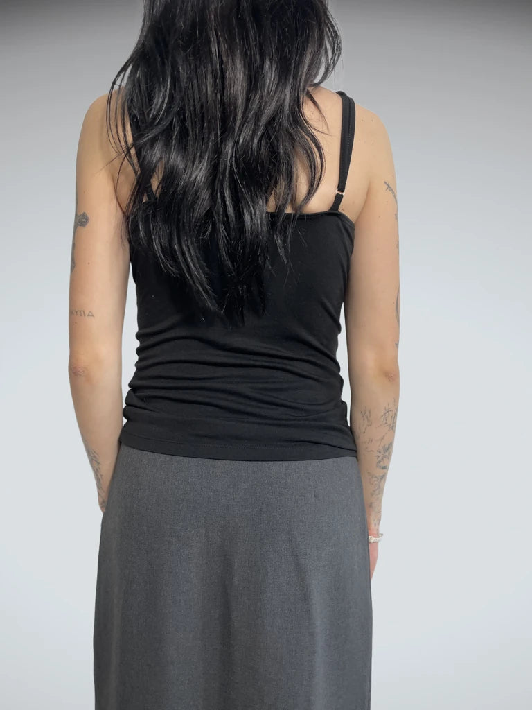 back view, black top, vintage Y2K second hand piece