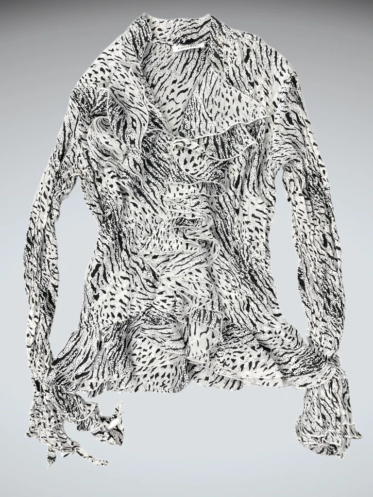 detail view, Kaelyn Max White Tiger Print Long Vintage Top, vintage Y2K second hand piece