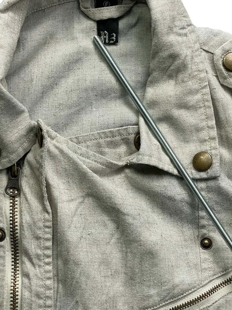 detail view, Beige Button Vest Jacket, vintage Y2K second hand piece