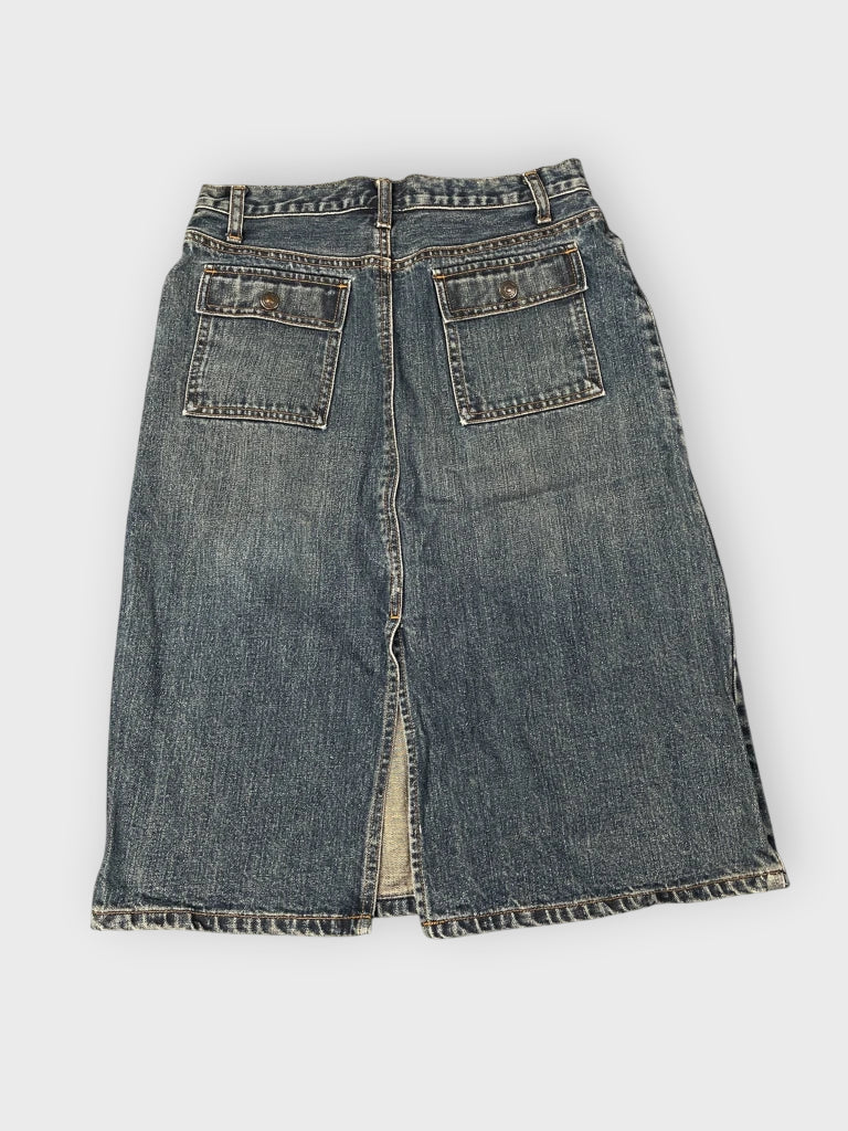 back view, Gap Jeans Classic Mid Wash Denim Skirt, vintage Y2K second hand piece