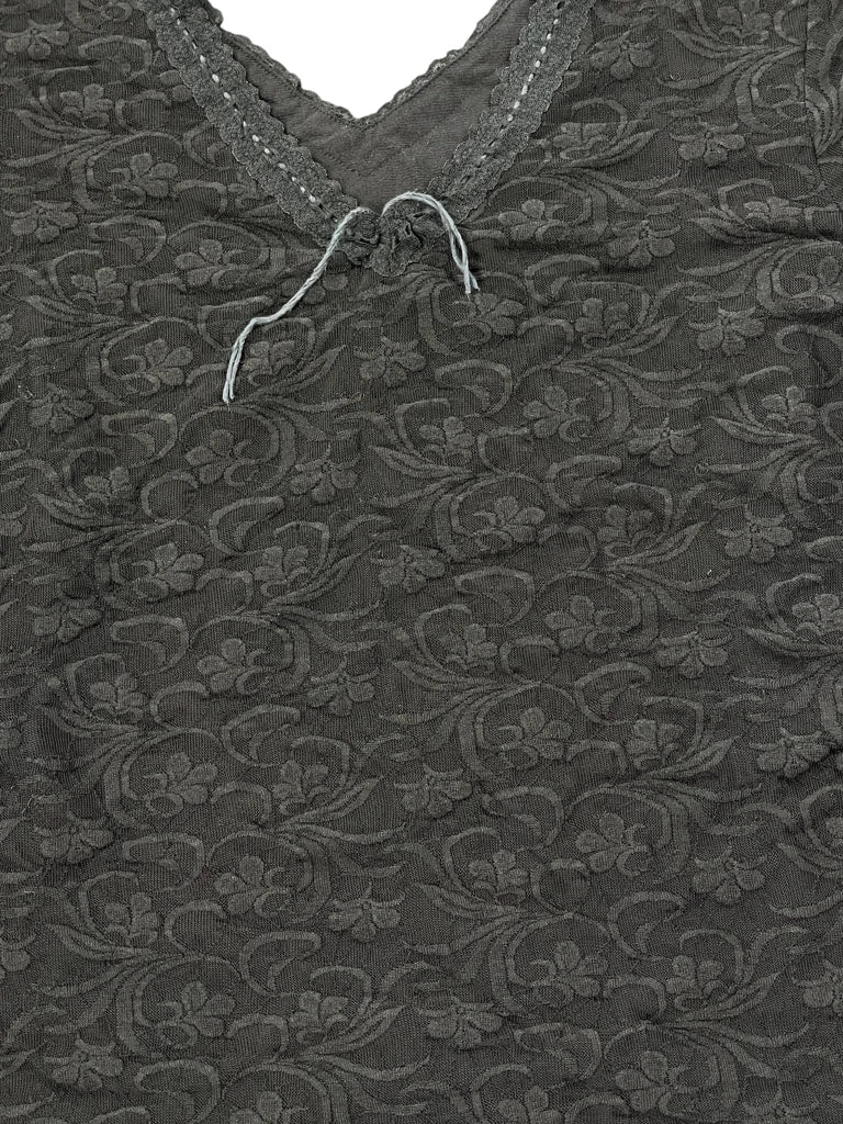 detail view, Black Floral Lace V-Neck Short Sleeve Top, vintage Y2K second hand piece, image 4